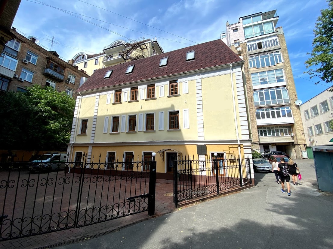 Аренда здания ул.Владимирская, м.Льва Толстого (490 кв.м.)